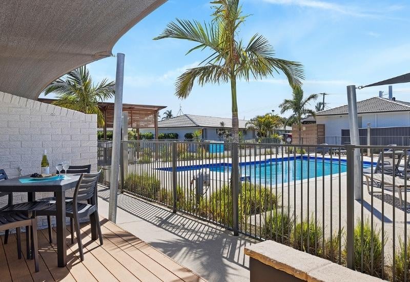 Seaside Holiday Resort Fingal Bay Deck